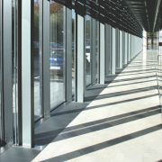 Мини-канальный обогреватель с решеткой из нержавеющей стали